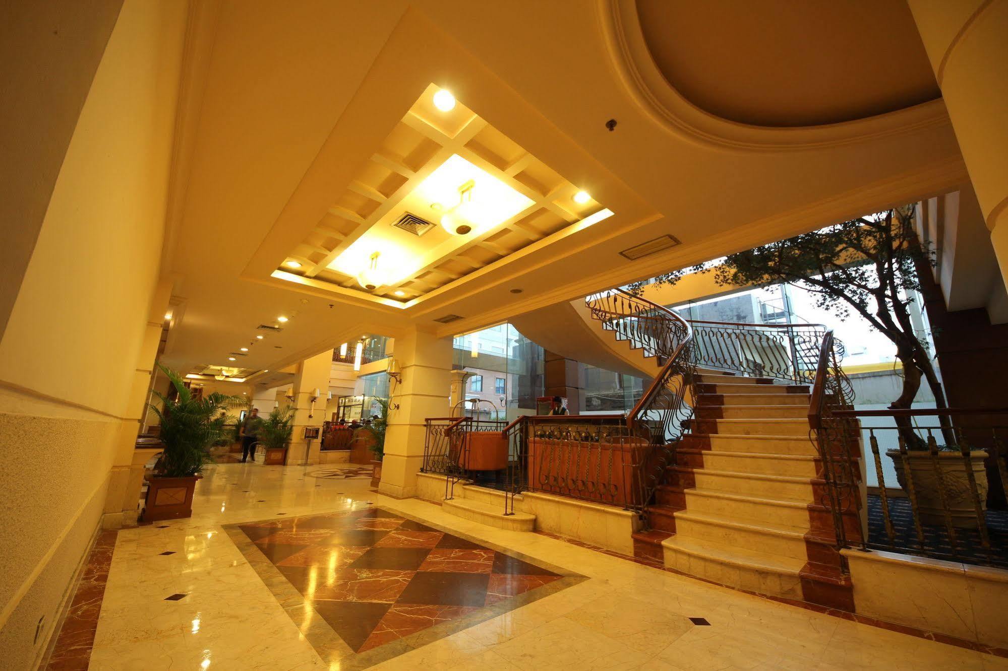 Maharani Hotel Jakarta Exteriör bild